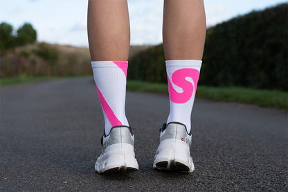 SUSPENSE RUNNING & CYCLING SOCKS: BIG PINK